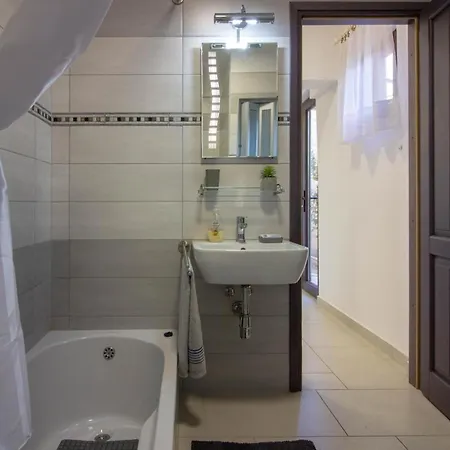 Ferienhaus Mit Privatpool Fuer 13 Personen Ca 210 Qm In Pula-fondole, Istrien Istrische Riviera * Pula